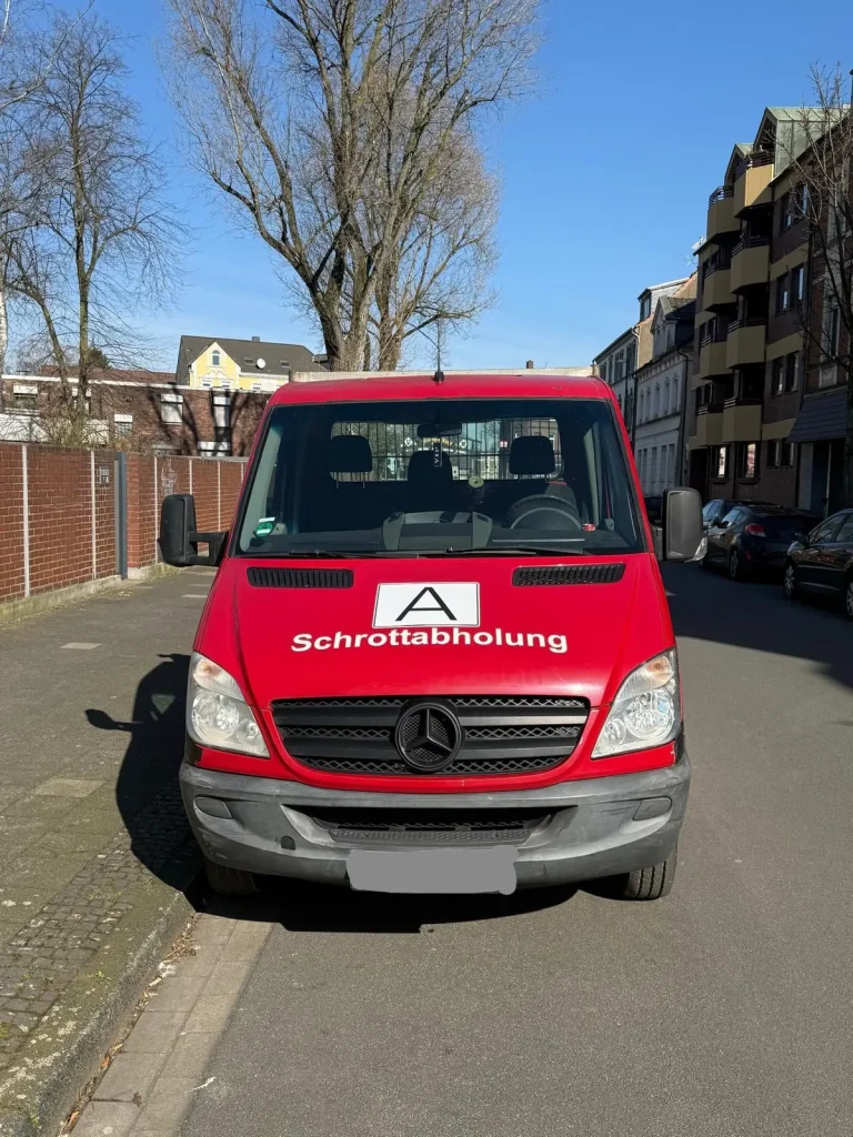 Schrottabholung Senden – Schnell, zuverlässig & kostenlos Sie möchten Schrott in Senden loswerden? Unsere kostenlose Schrottabholung bietet Ihnen eine unkomplizierte Lösung! Egal ob Kupferschrott, Kabelschrott, Messing, Aluminium oder Edelstahl – unser Schrottankauf in Senden zahlt Ihnen faire Preise für Altmetall und kümmert sich um die umweltfreundliche Verwertung.